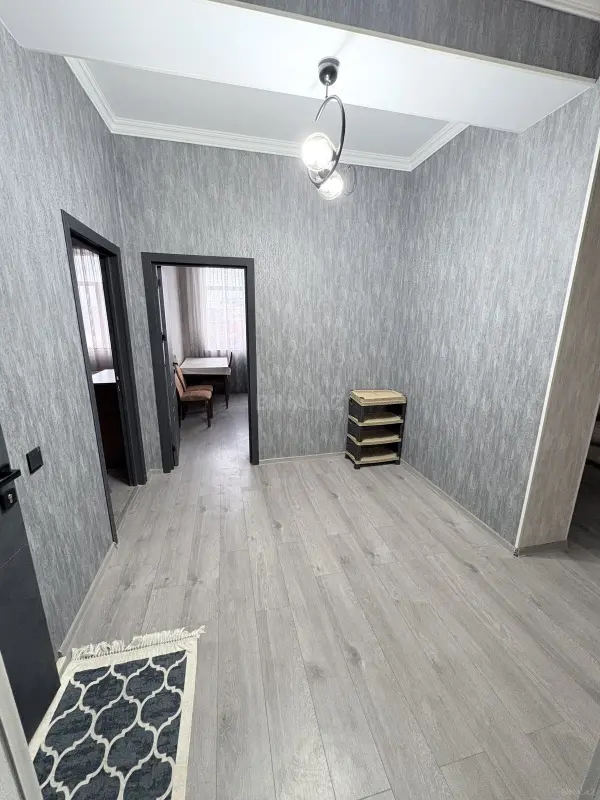 Kirayə verilir 2 otaqlı mənzil 62 m²