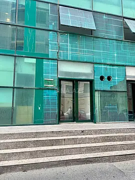 Kirayə verilir 14 otaqlı ofis 550 m² — Bakı 14 otaq 550.00 m²