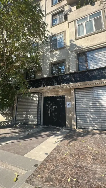 Kirayə verilir 4 otaqlı ofis 80 m²