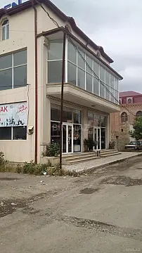 Satılır obyekt 238.8 m²