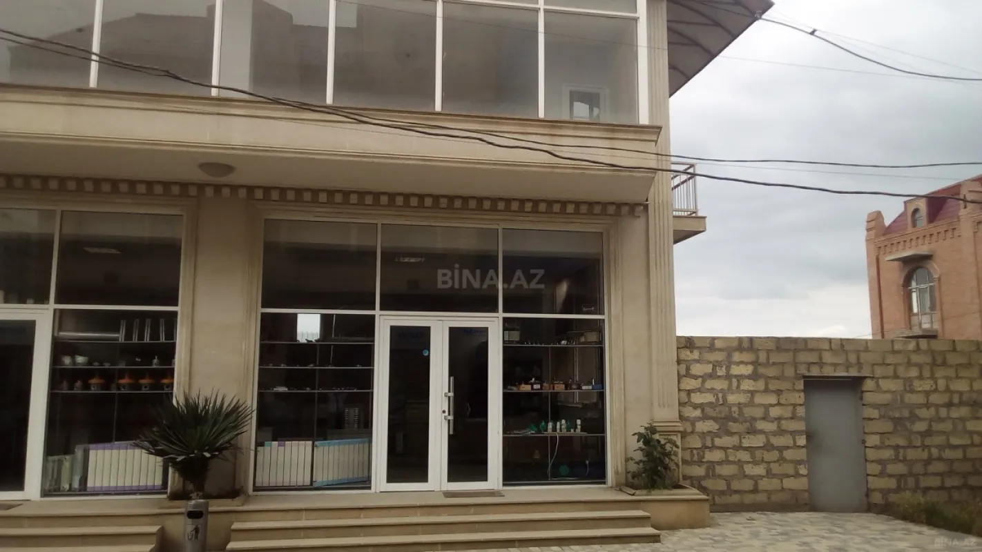 Satılır obyekt 238.8 m²