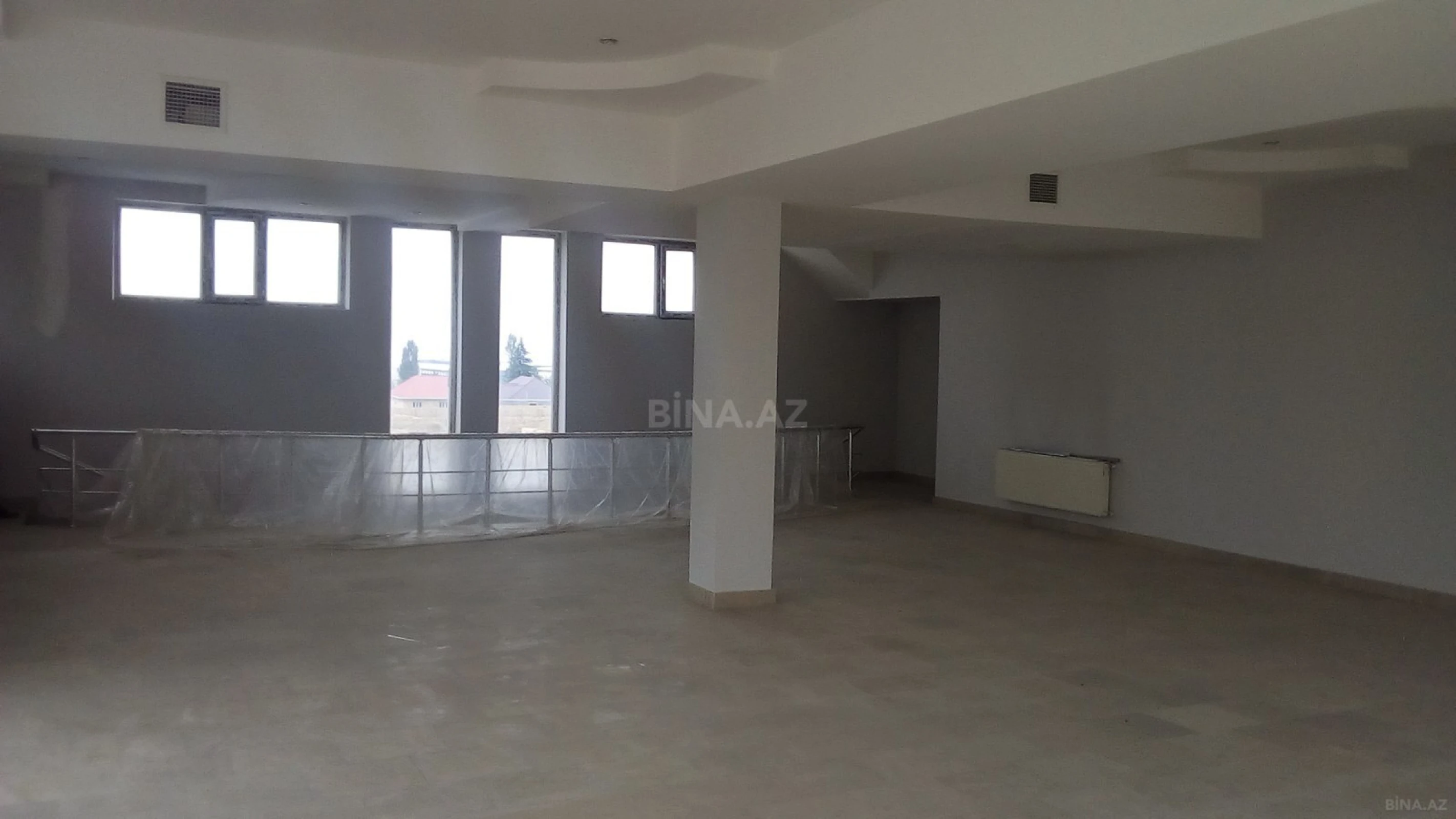 Satılır obyekt 238.8 m²