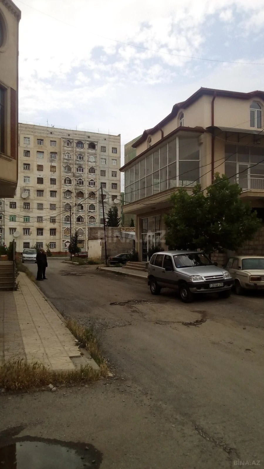 Satılır obyekt 238.8 m²