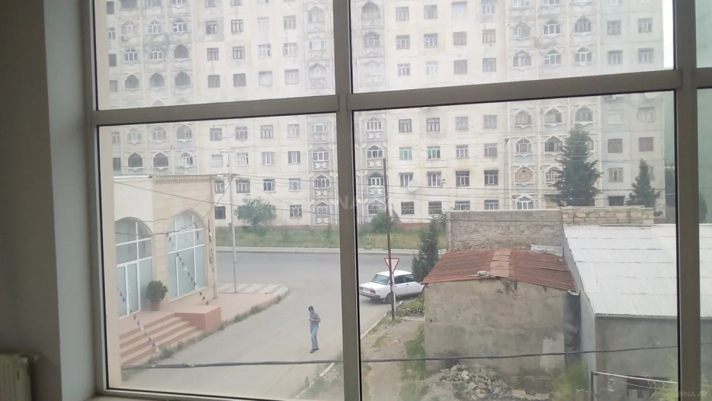 Satılır obyekt 238.8 m²