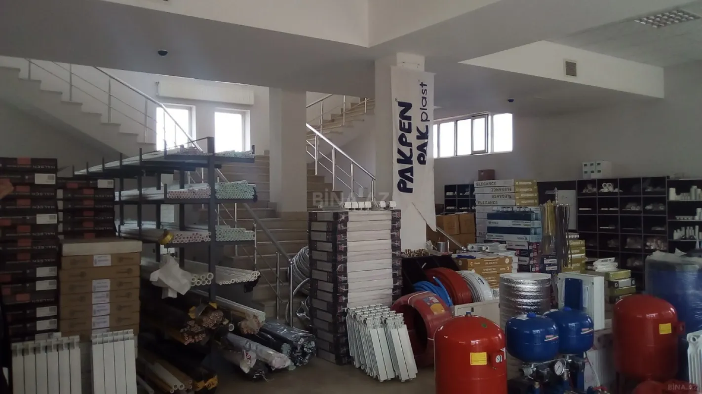 Satılır obyekt 238.8 m²