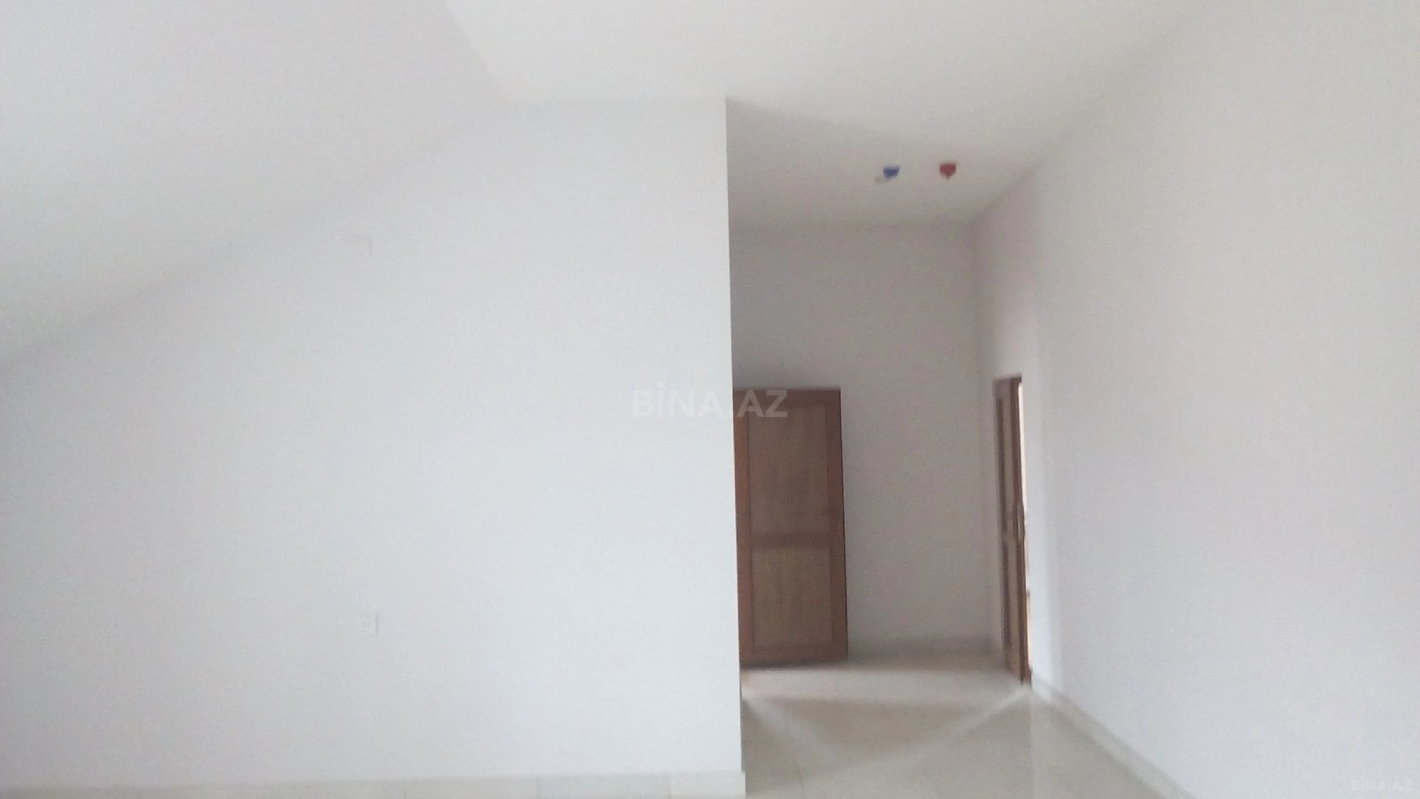Satılır obyekt 238.8 m²