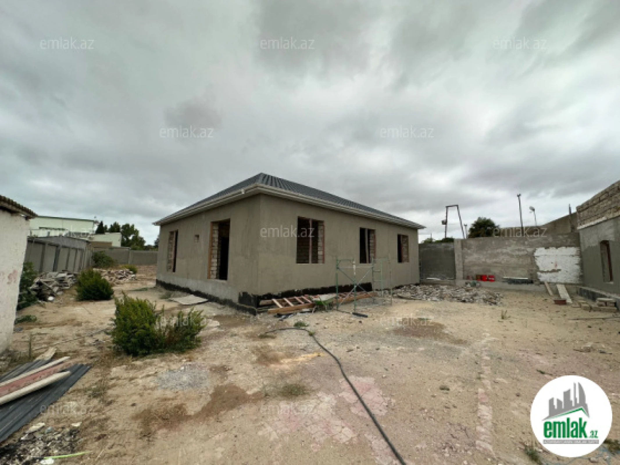 Satılır torpaq sahəsi 12 m²