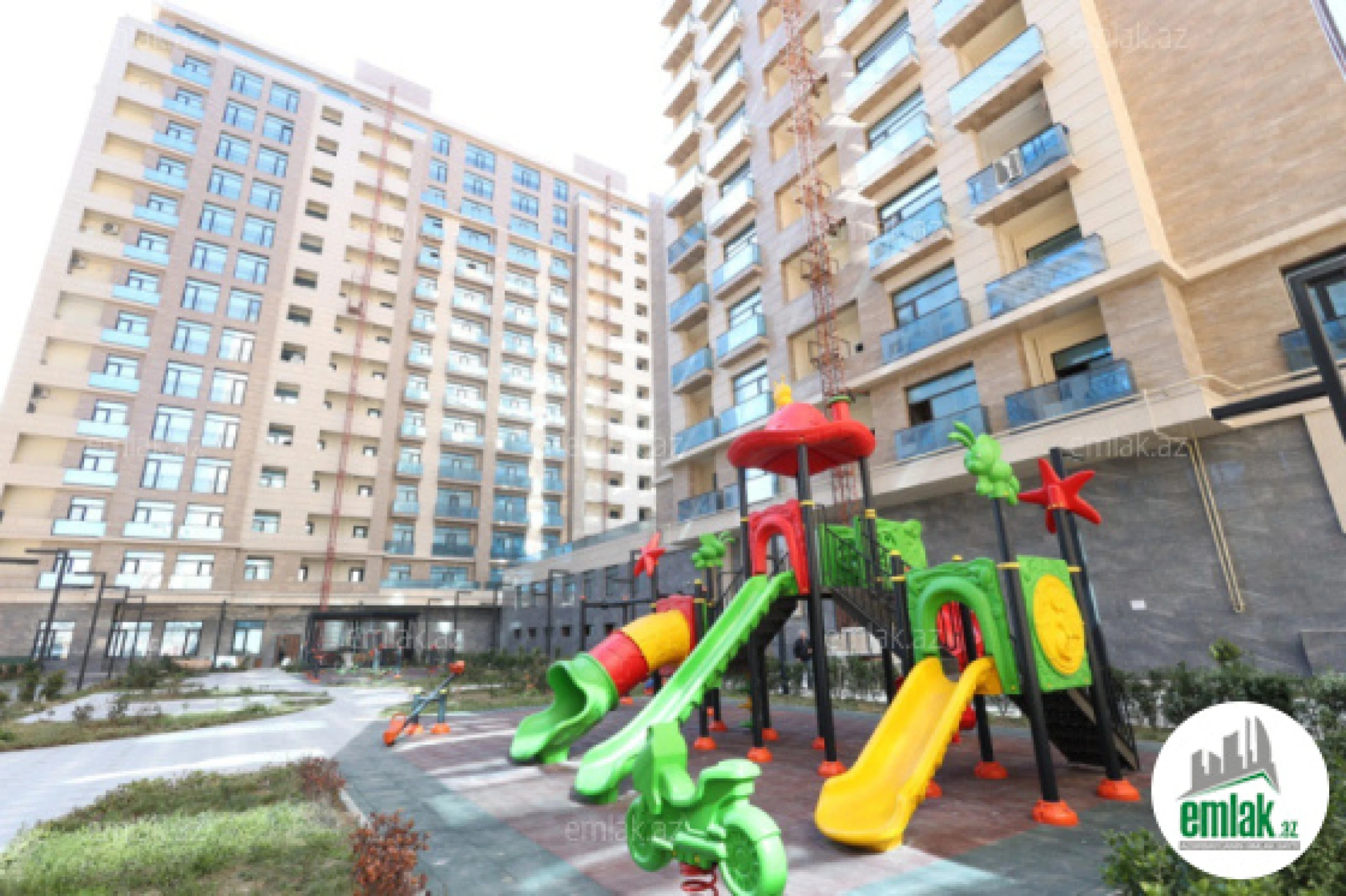 Satılır 4 otaqlı yeni tikili 230.4 m²