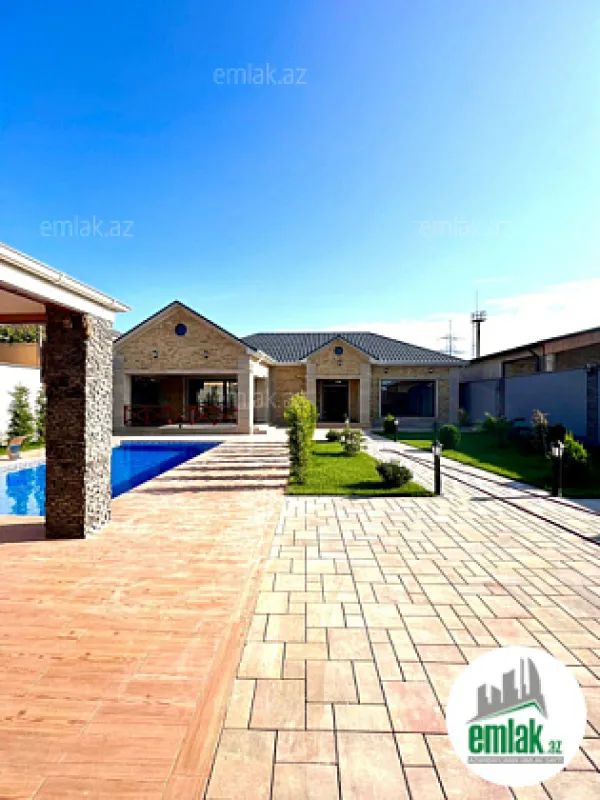 Satılır 4 otaqlı mənzil 190 m²