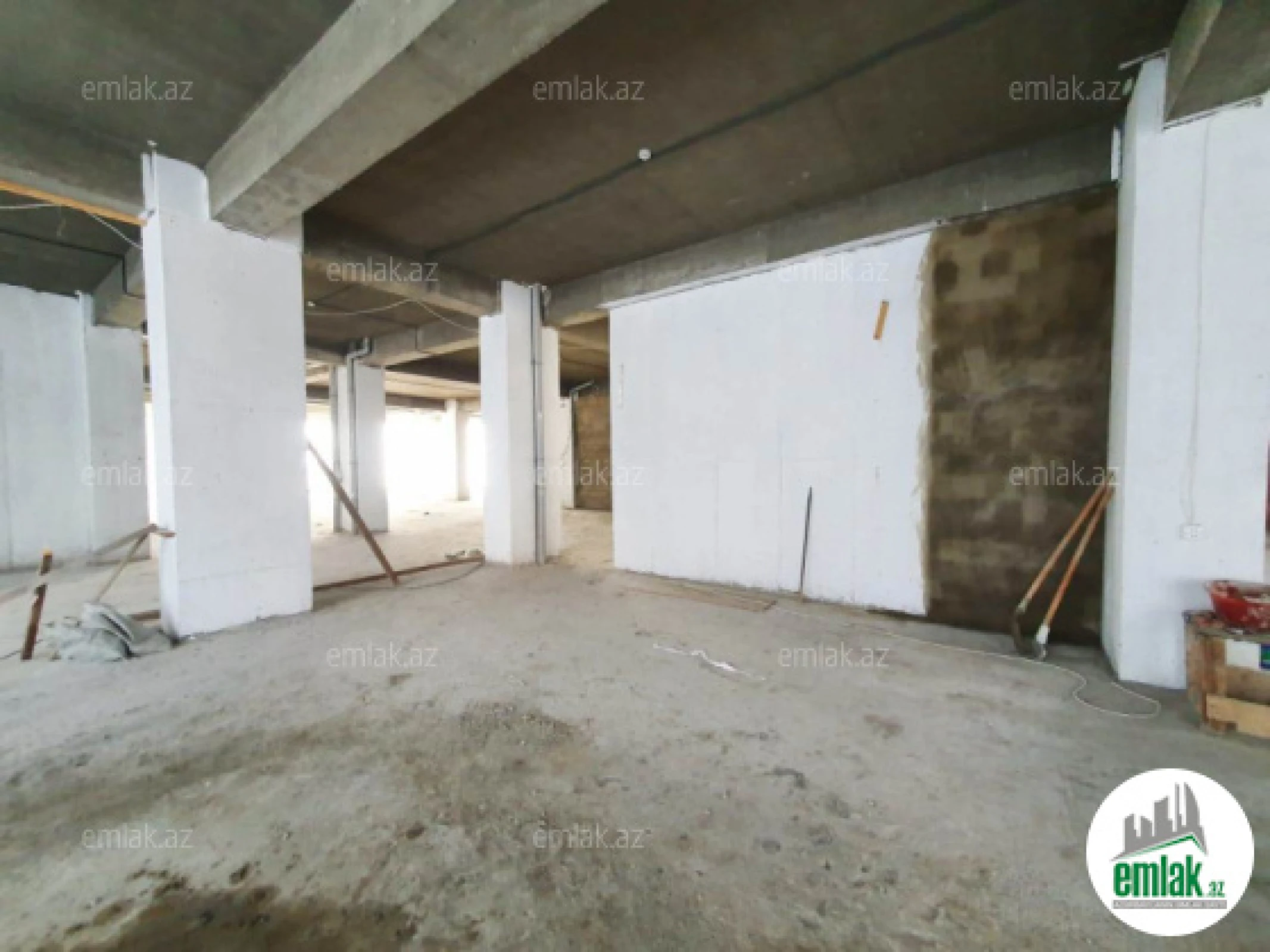 Satılır 20 otaqlı obyekt 1000 m²