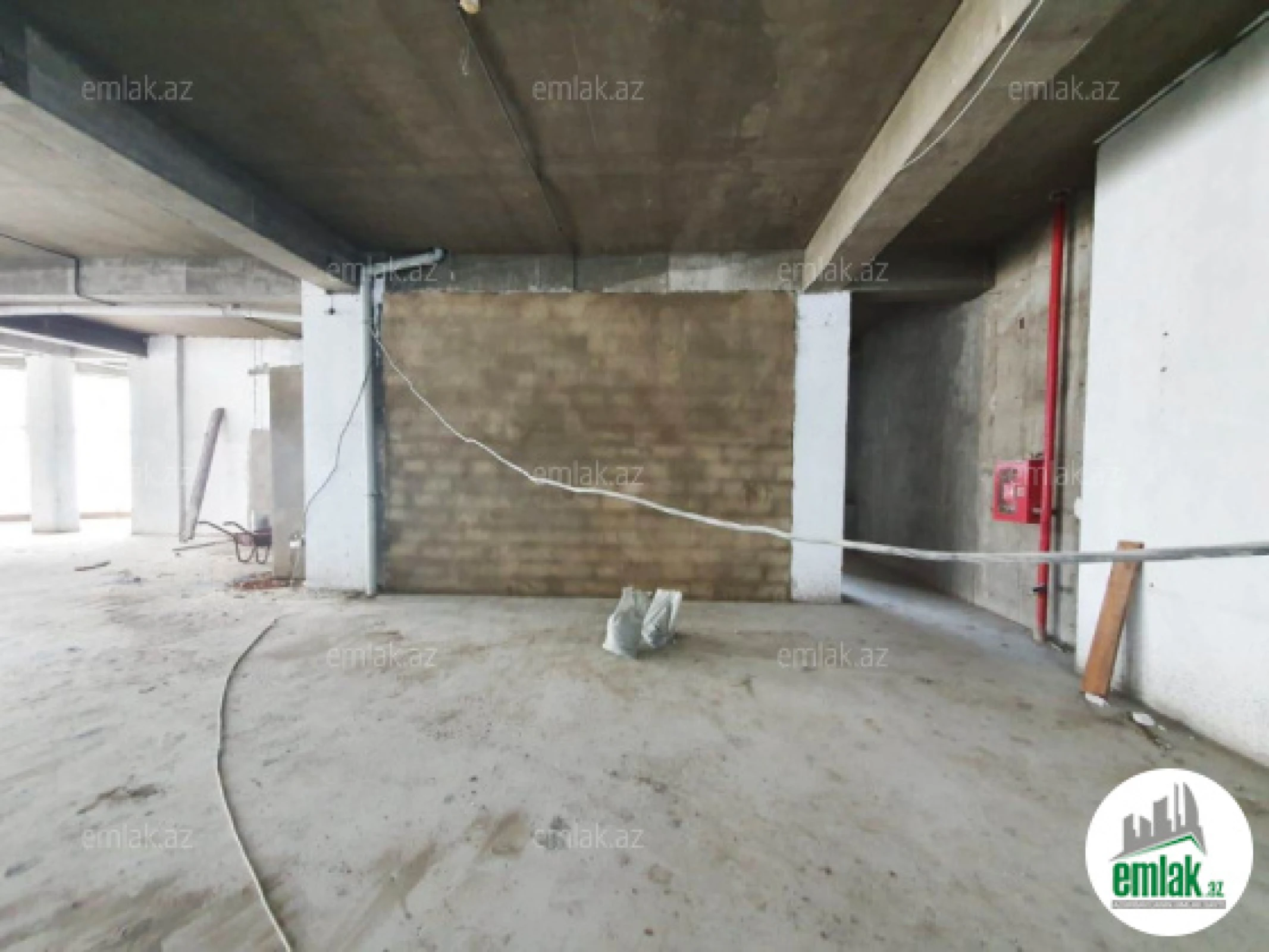 Satılır 20 otaqlı obyekt 1000 m²