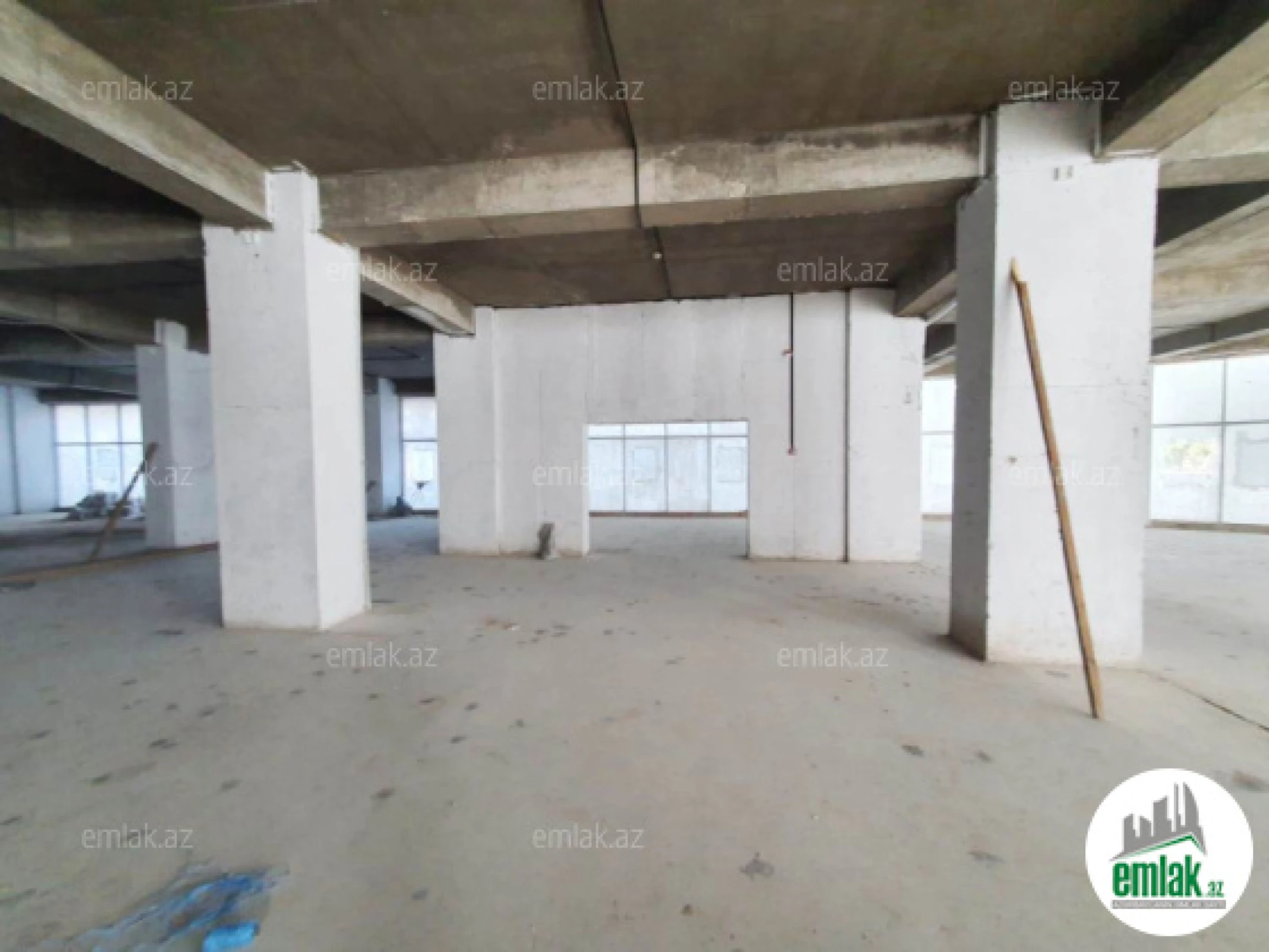 Satılır 20 otaqlı obyekt 1000 m²