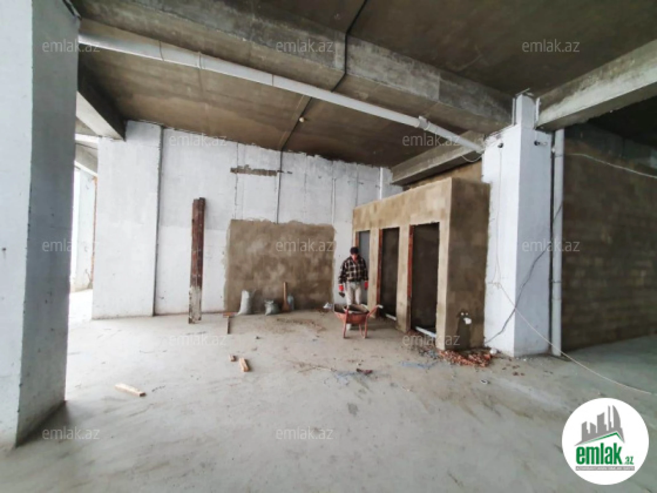 Satılır 20 otaqlı obyekt 1000 m²