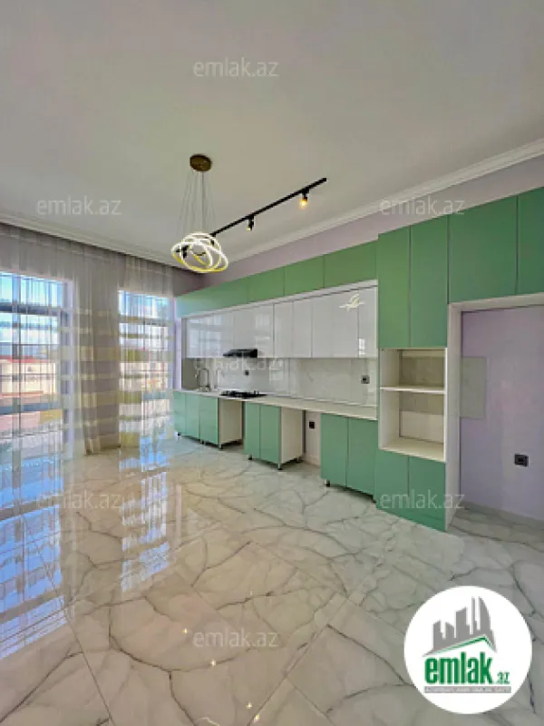 Satılır 4 otaqlı mənzil 220 m²