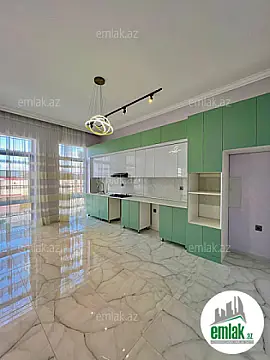 Satılır 4 otaqlı mənzil 220 m²