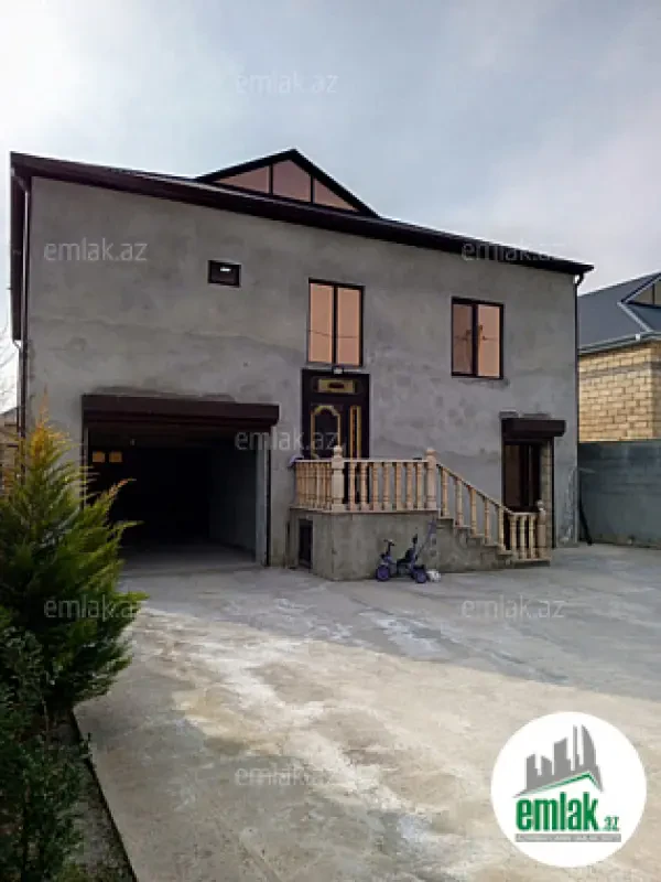 Satılır 4 otaqlı həyət evi 358 m²