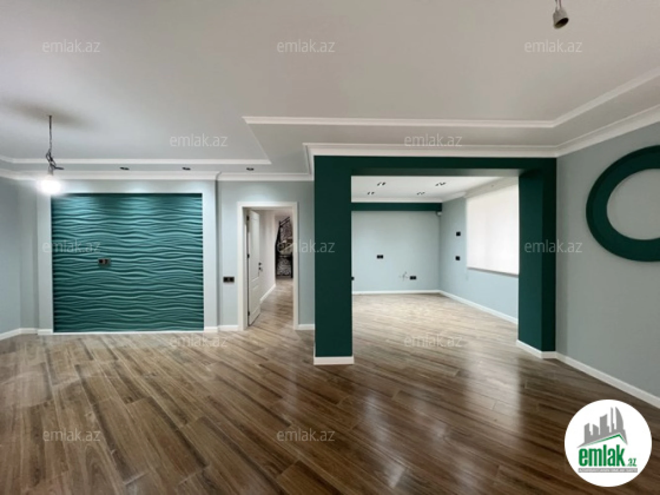 Satılır 5 otaqlı mənzil 260 m²