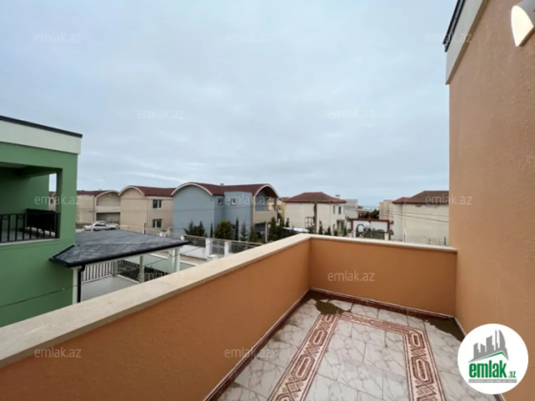 Satılır 5 otaqlı mənzil 260 m²