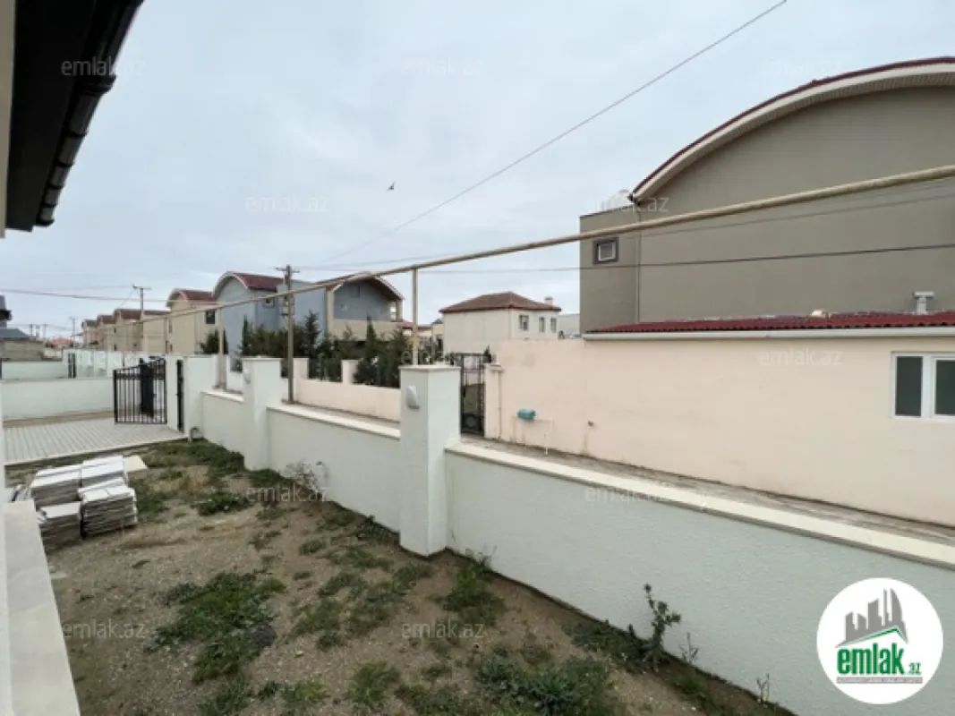Satılır 5 otaqlı mənzil 260 m²