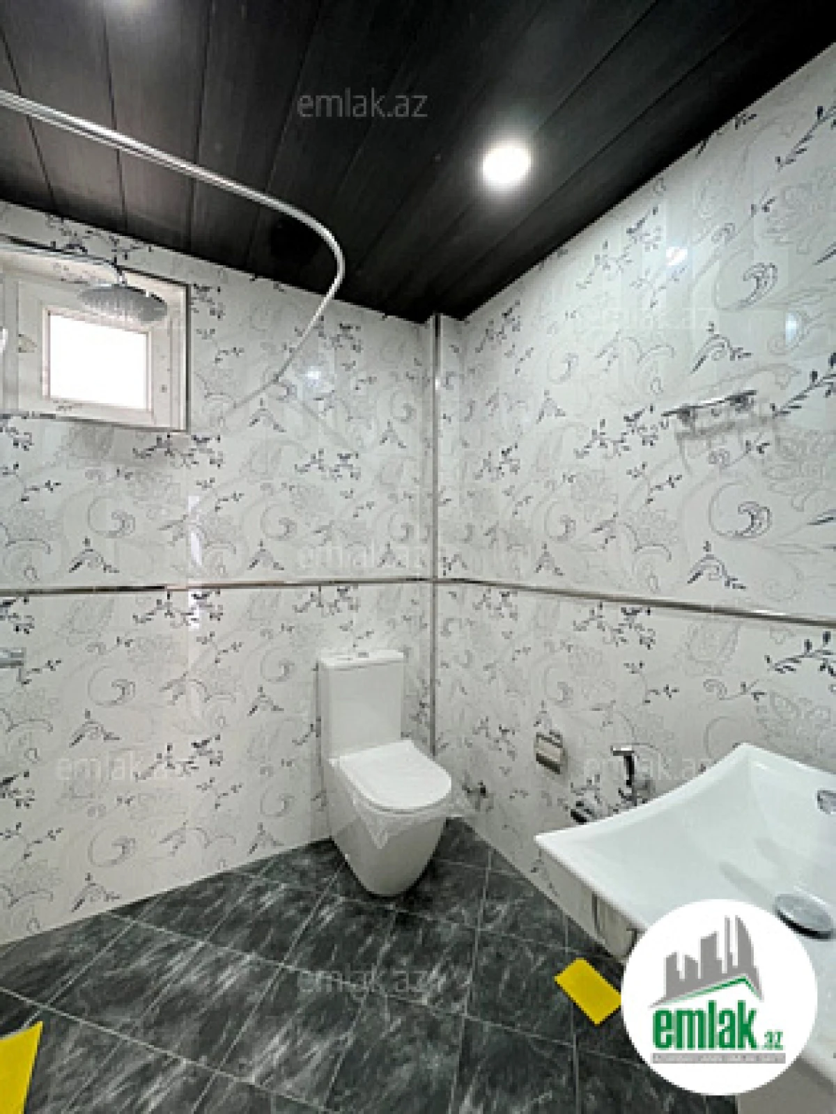 Satılır 5 otaqlı mənzil 260 m²