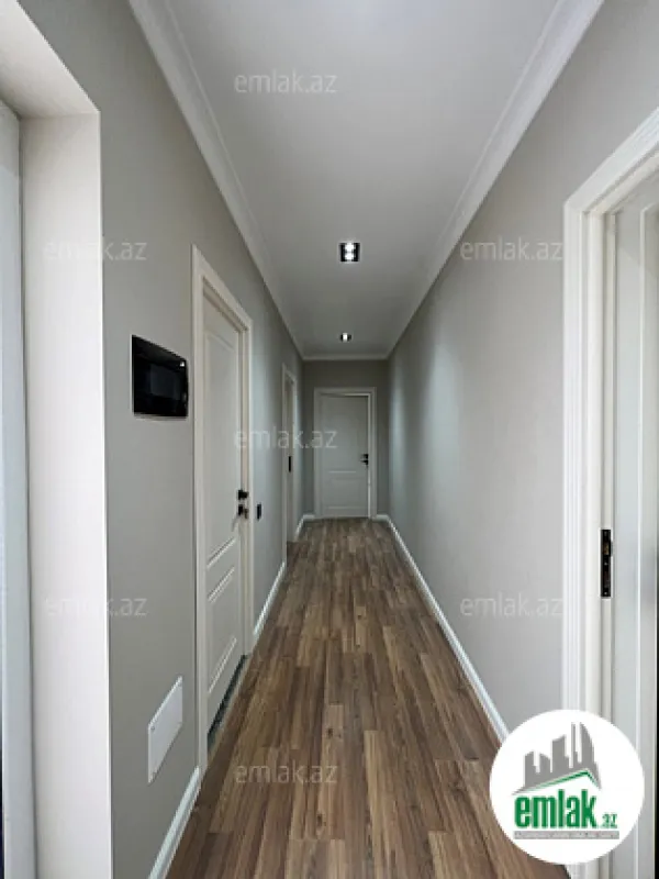 Satılır 5 otaqlı mənzil 260 m²