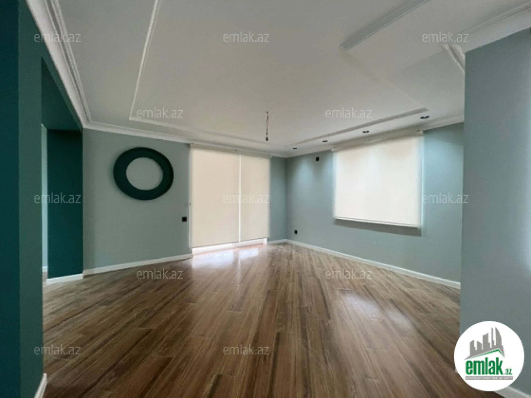 Satılır 5 otaqlı mənzil 260 m²