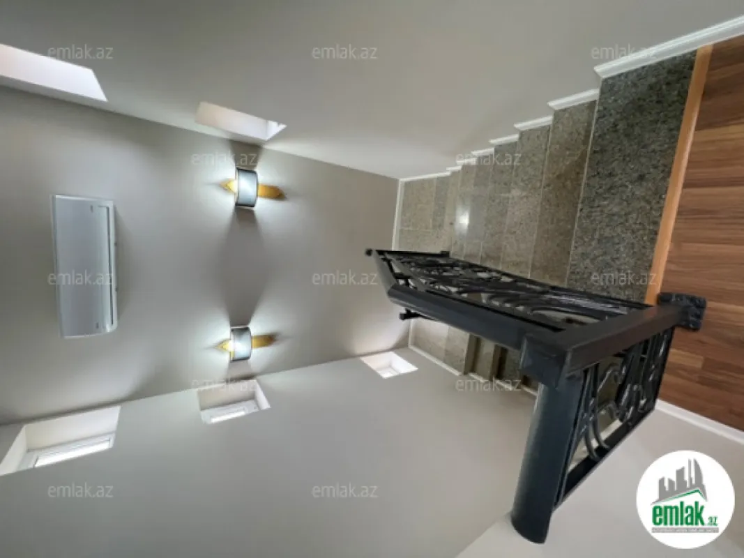 Satılır 5 otaqlı mənzil 260 m²