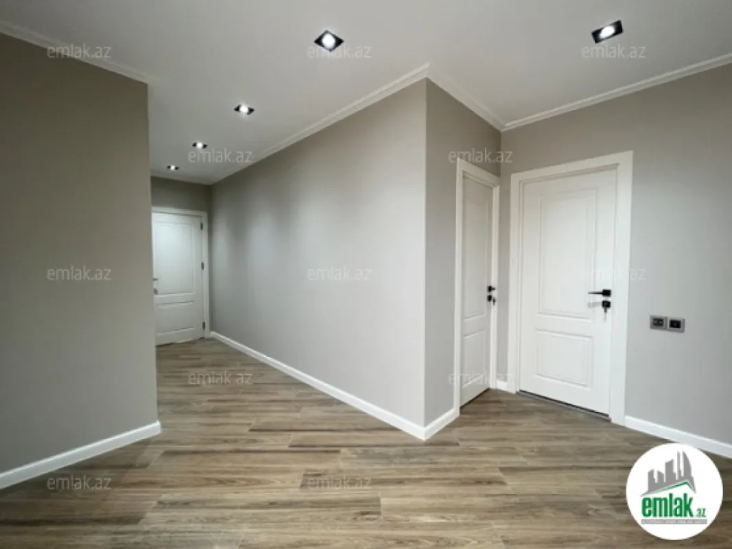 Satılır 5 otaqlı mənzil 260 m²