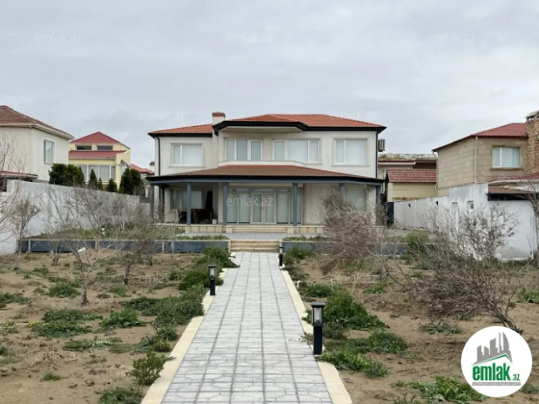 Satılır 5 otaqlı mənzil 320 m²