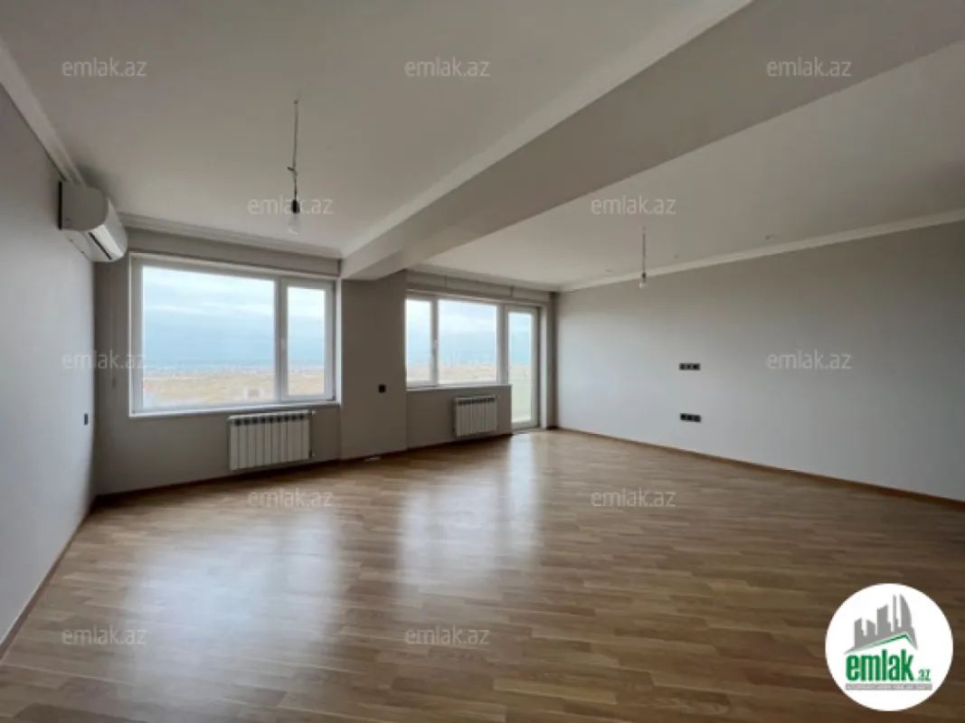 Satılır 5 otaqlı mənzil 320 m²