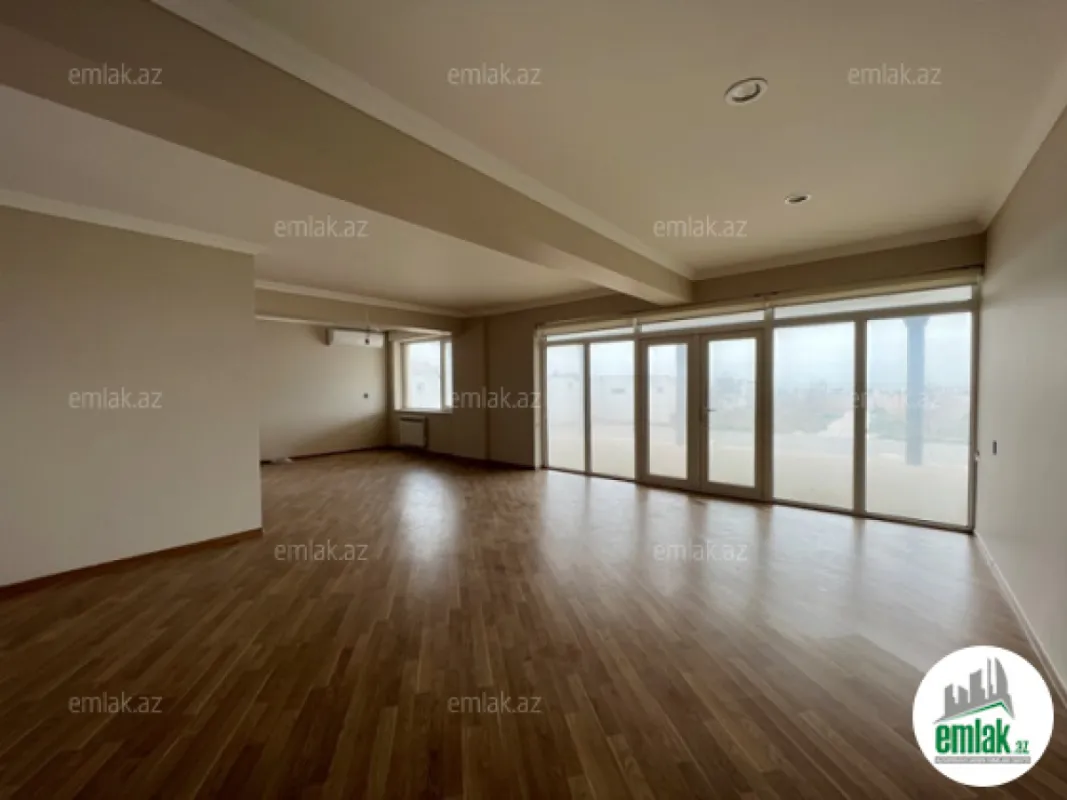 Satılır 5 otaqlı mənzil 320 m²
