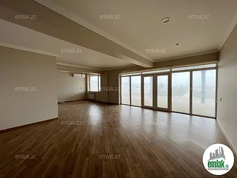 Satılır 5 otaqlı mənzil 320 m²