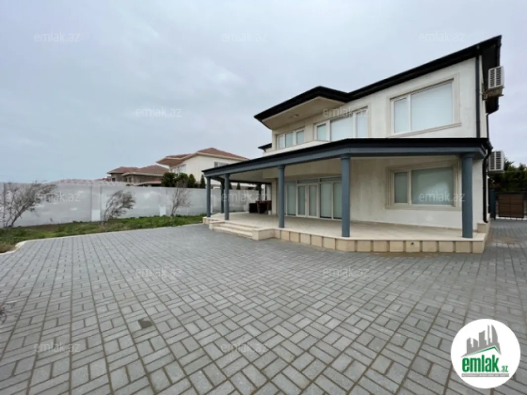Satılır 5 otaqlı mənzil 320 m²