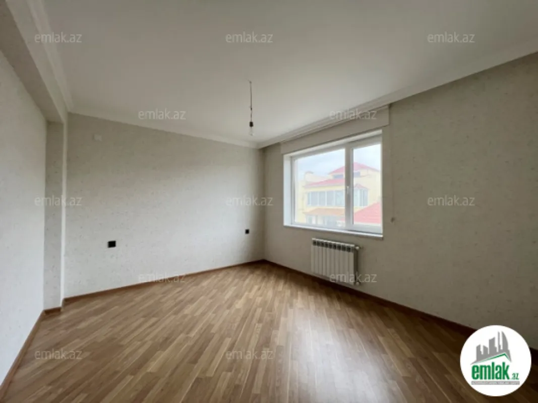 Satılır 5 otaqlı mənzil 320 m²