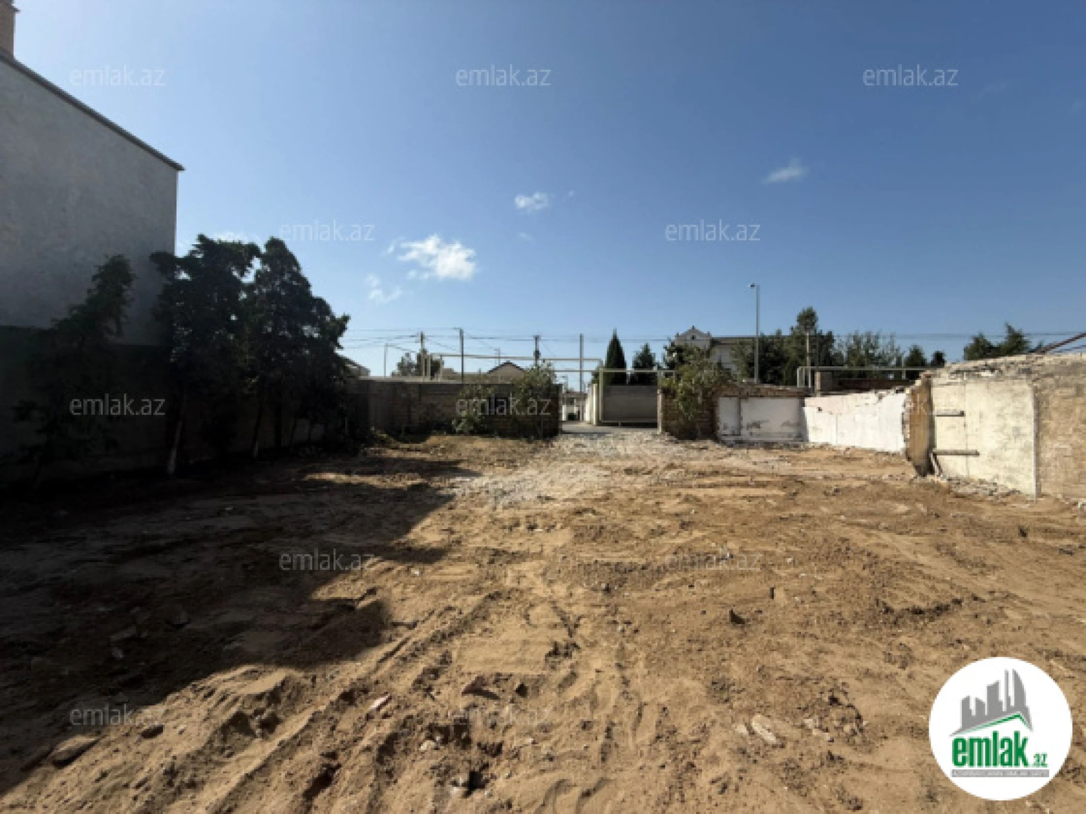 Satılır torpaq sahəsi 12 m²