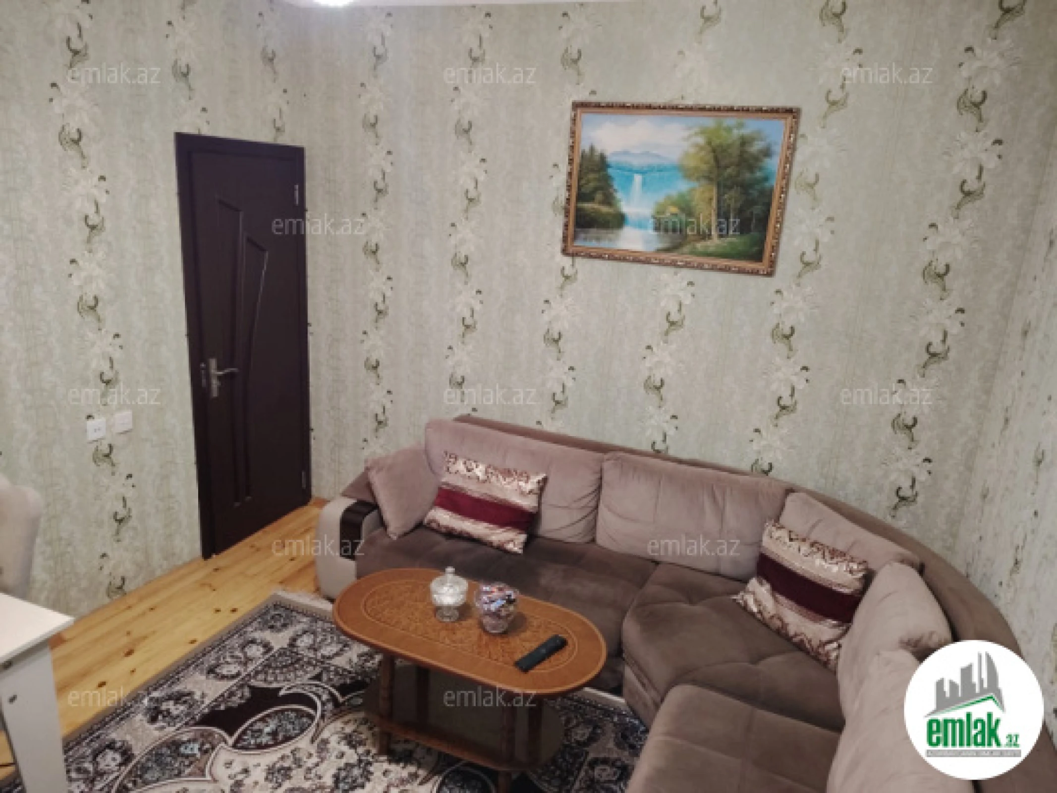 Satılır 5 otaqlı həyət evi 140 m²