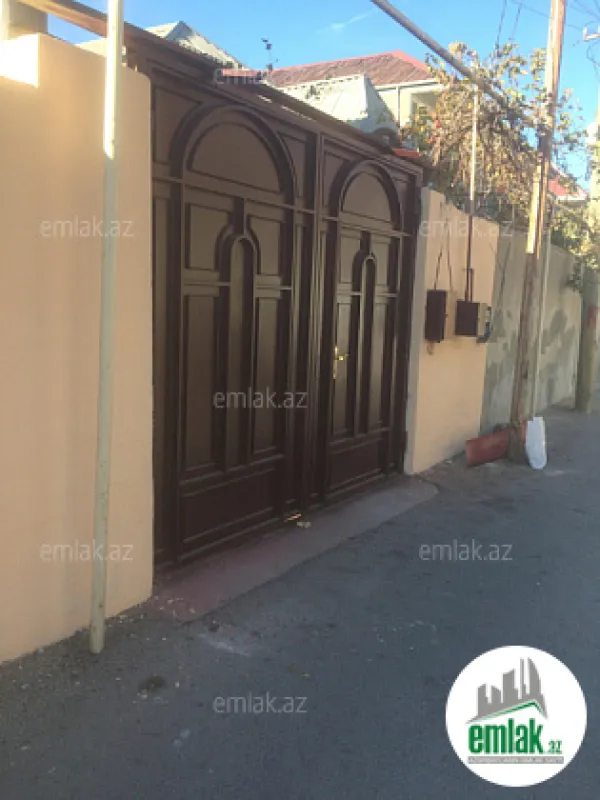 Satılır 5 otaqlı həyət evi 140 m²