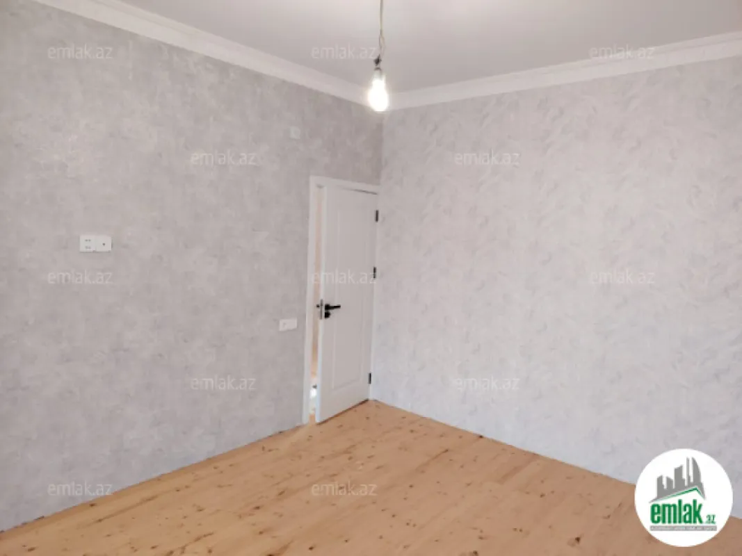 Satılır 5 otaqlı həyət evi 140 m²