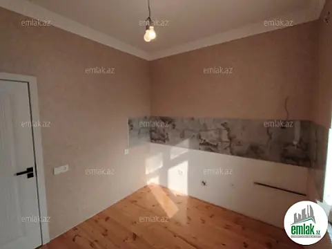 Satılır 5 otaqlı həyət evi 140 m²