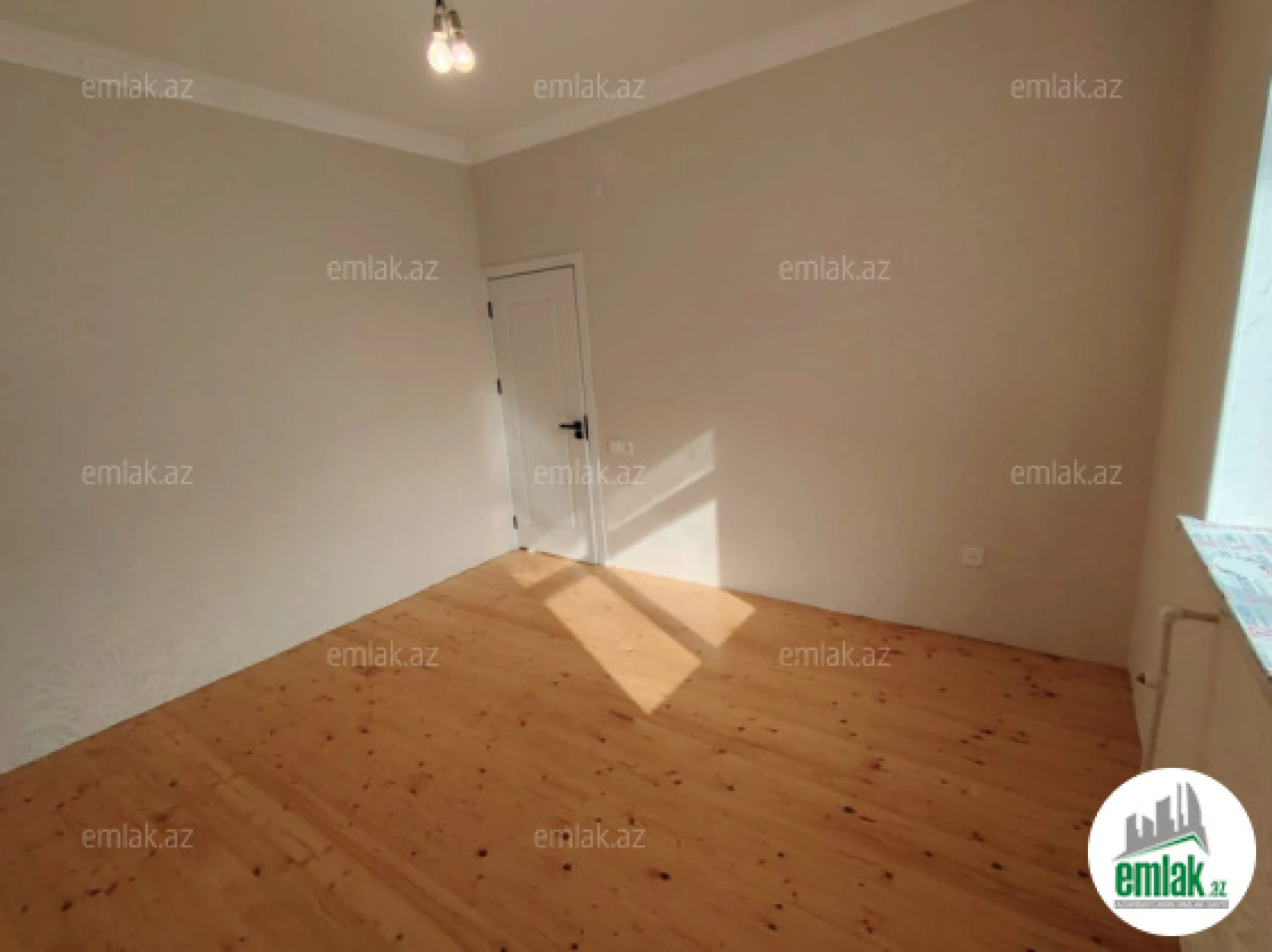 Satılır 5 otaqlı həyət evi 140 m²