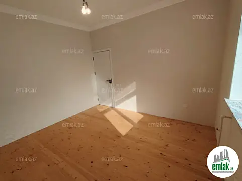 Satılır 5 otaqlı həyət evi 140 m²