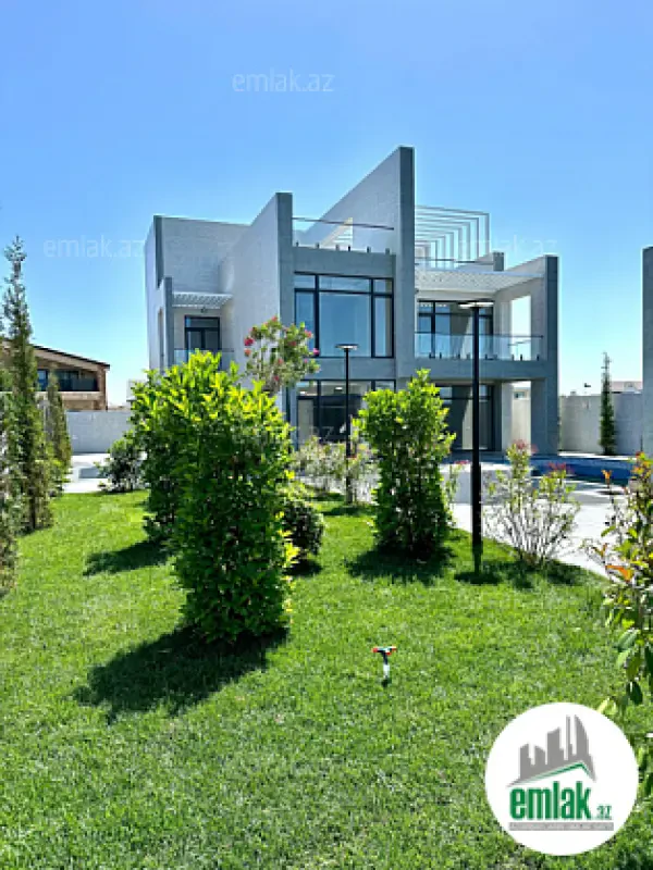 Satılır 7 otaqlı mənzil 450 m²