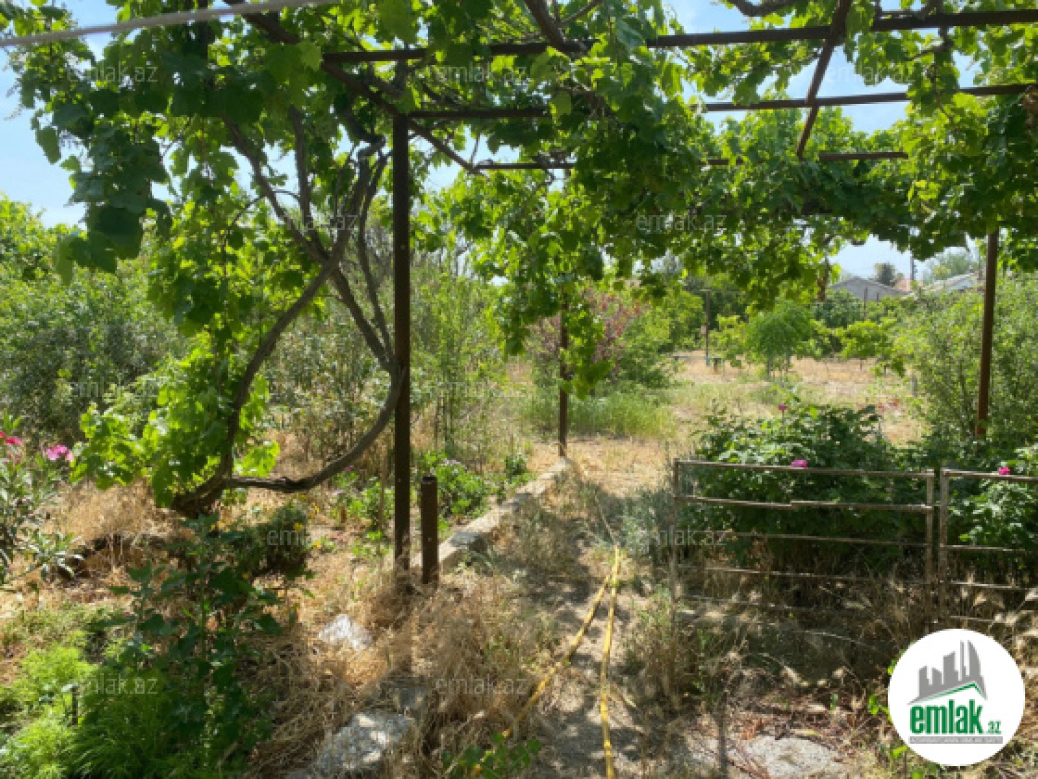 Satılır torpaq sahəsi 13 m²