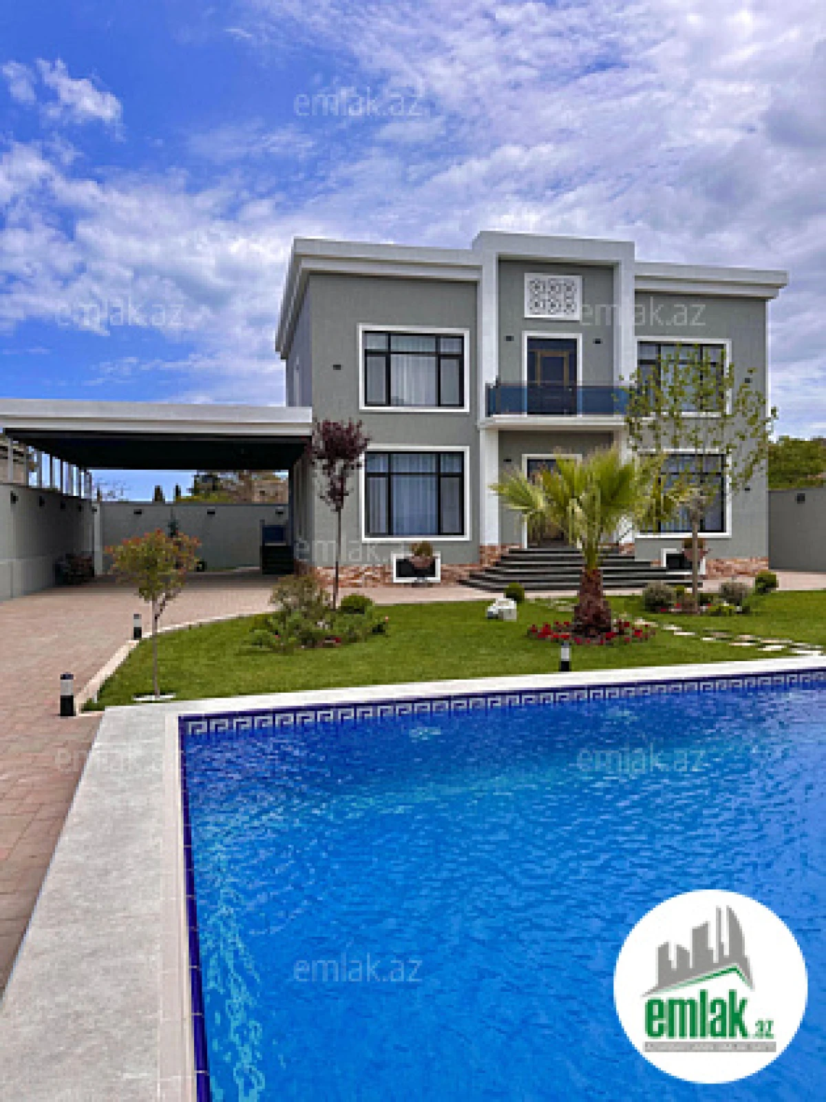 Satılır 5 otaqlı mənzil 380 m²