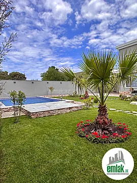 Satılır 5 otaqlı mənzil 380 m²