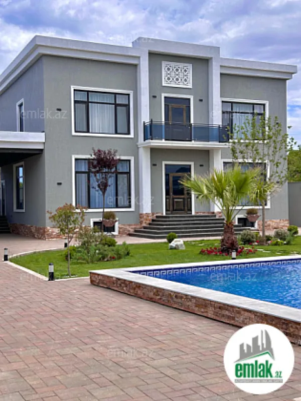 Satılır 5 otaqlı mənzil 380 m²