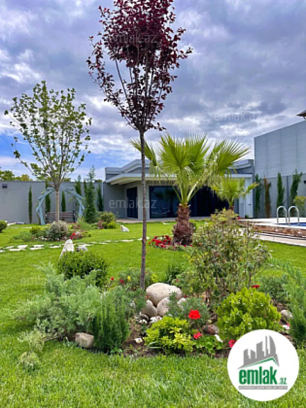 Satılır 5 otaqlı mənzil 380 m²