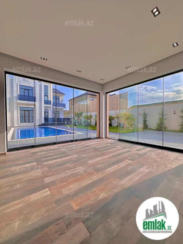 Satılır 6 otaqlı mənzil 300 m²