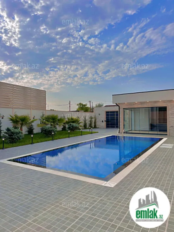 Satılır 6 otaqlı mənzil 300 m²