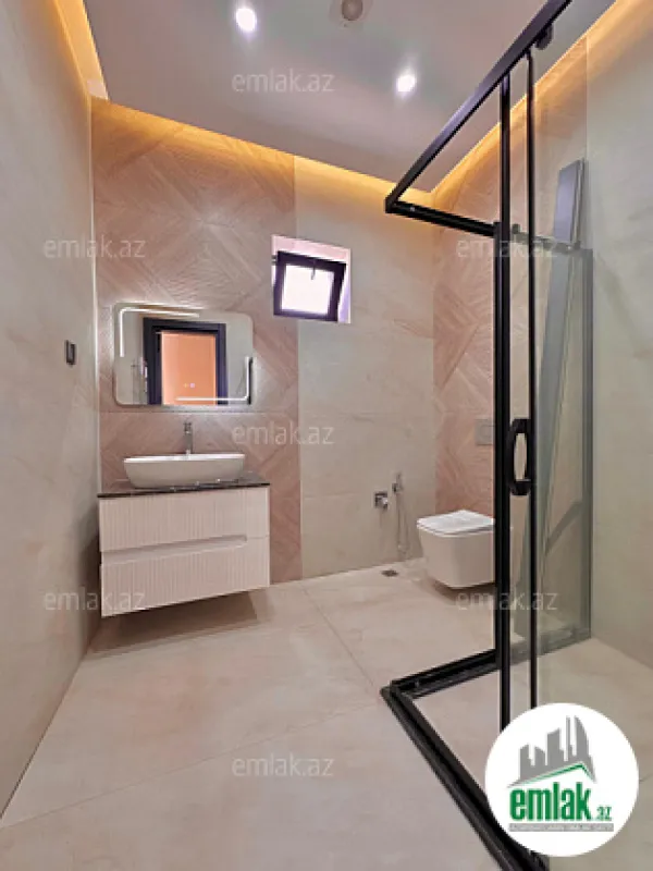 Satılır 6 otaqlı mənzil 300 m²